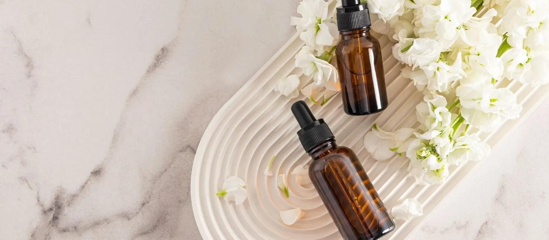 A bottle of Vitamin C and Retinol wash promoting radiant skin and glowing complexion.